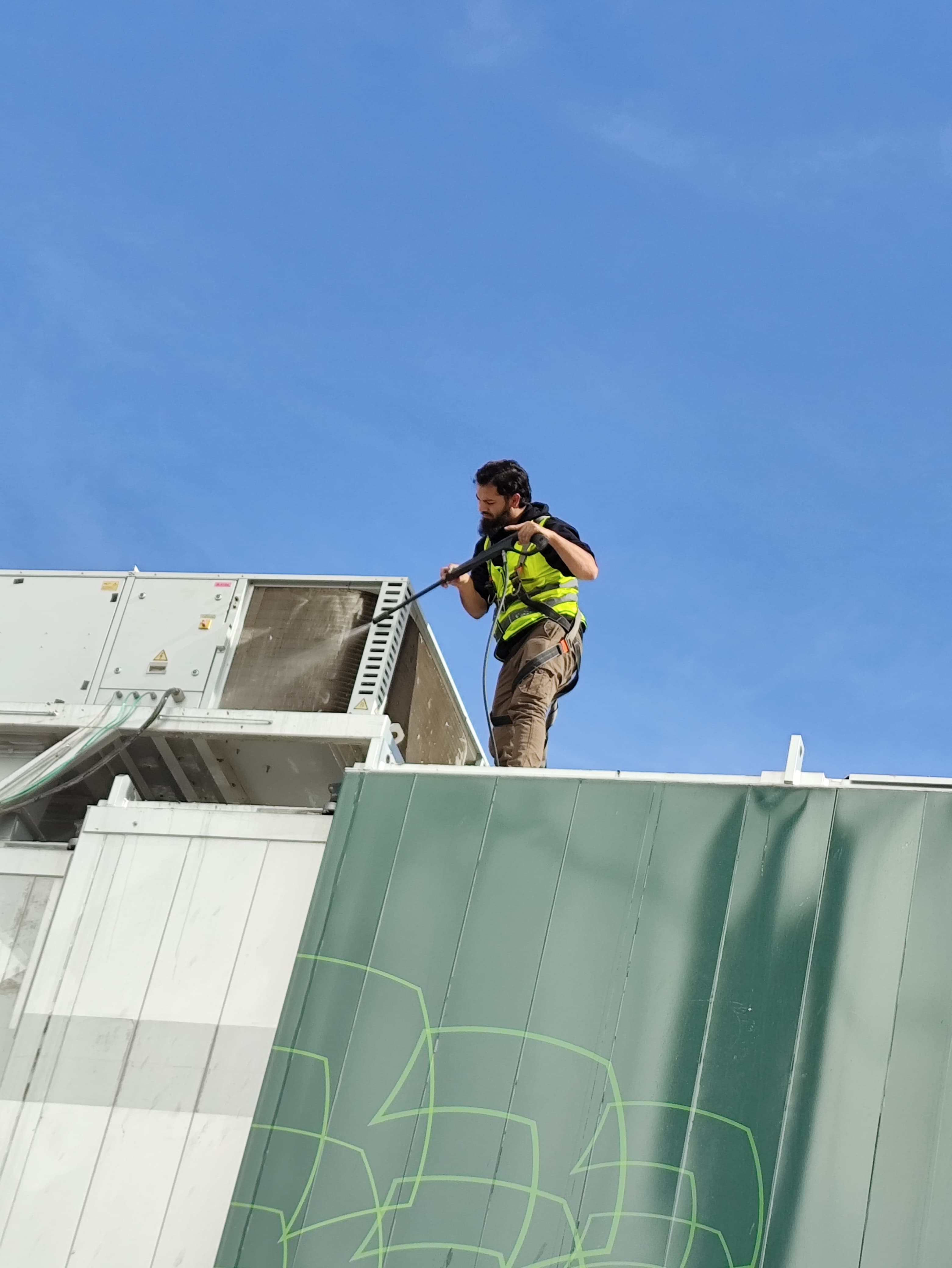 خدمة التنظيف 2